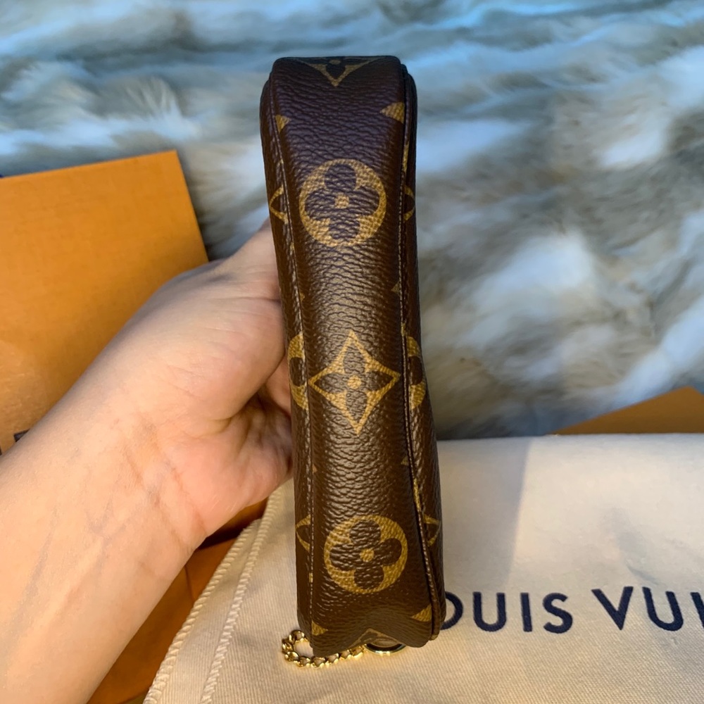 Mini Pochette Accessoires - Picture 10 of 16